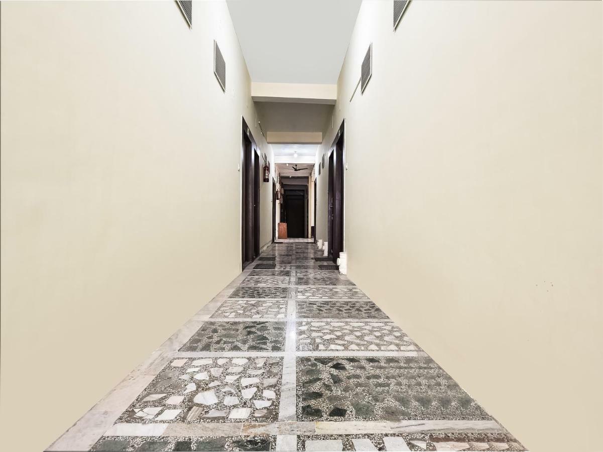 Hotel Lalit Palace Babina Exterior photo